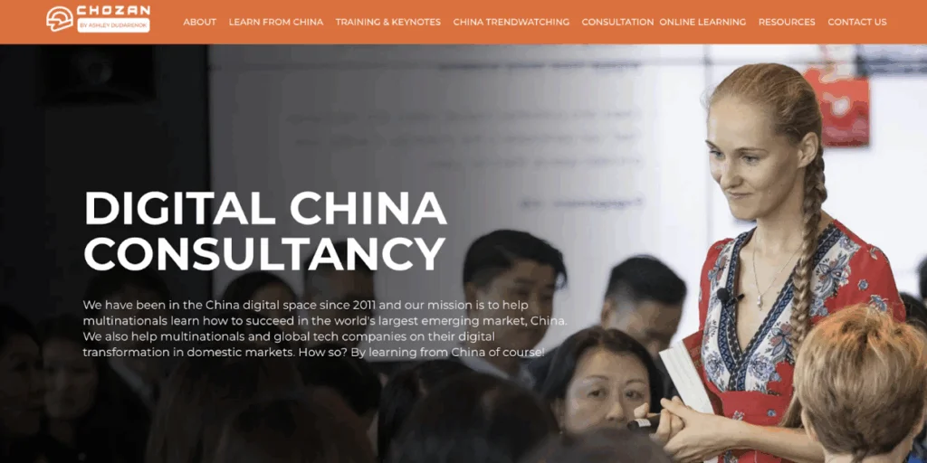 Ashley Dudarenok speaking at a Digital China consultancy session with professionals learning about China’s digital ecosystem