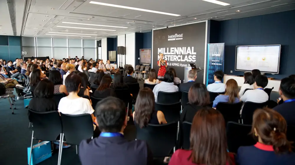 ashley dudarenok speaking at Millennial Masterclass seminar