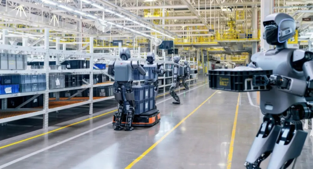 Automated robots moving containers in warehouse
